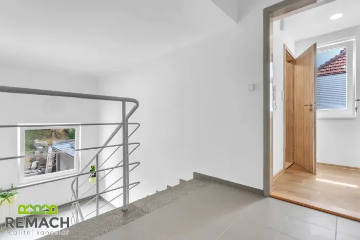 Pronájem bytu 1+kk, Uherské Hradiště, Sokolovská, 35 m2