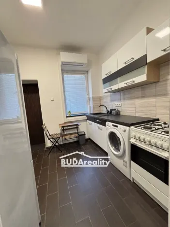 Pronájem bytu 1+kk, Zlín, Kvítková, 30 m2