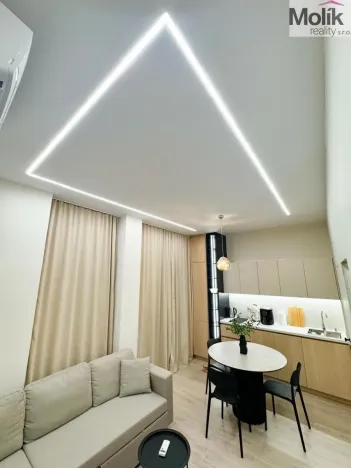 Prodej bytu 2+kk, Drač, 80 m2