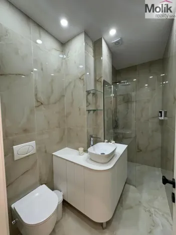 Prodej bytu 2+kk, Drač, 80 m2