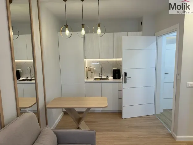 Prodej bytu 2+kk, Drač, 90 m2