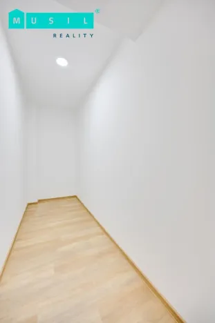 Pronájem bytu 2+kk, Olomouc - Slavonín, Topolová, 51 m2