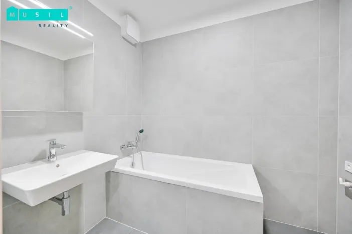 Pronájem bytu 2+kk, Olomouc - Slavonín, Topolová, 51 m2