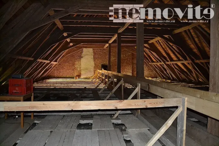 Prodej historického objektu, Hatín - Jemčina, 2500 m2