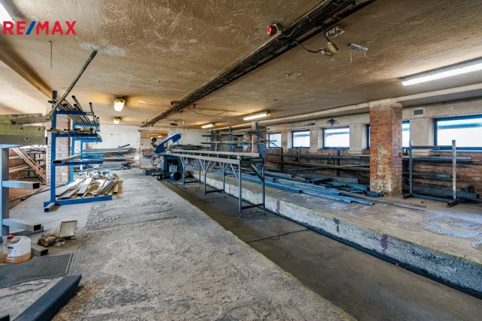 Pronájem skladu, Troubsko, U lednice, 3000 m2