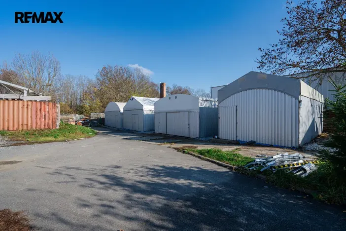Pronájem skladu, Troubsko, U lednice, 3000 m2
