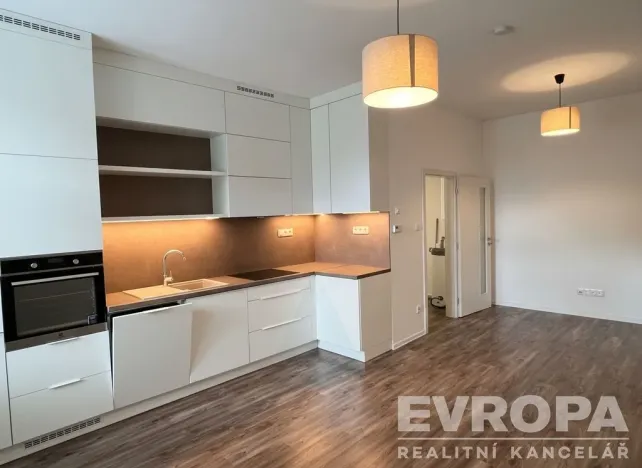 Prodej bytu 2+kk, Žirovnice, Havlíčkovo náměstí, 41 m2