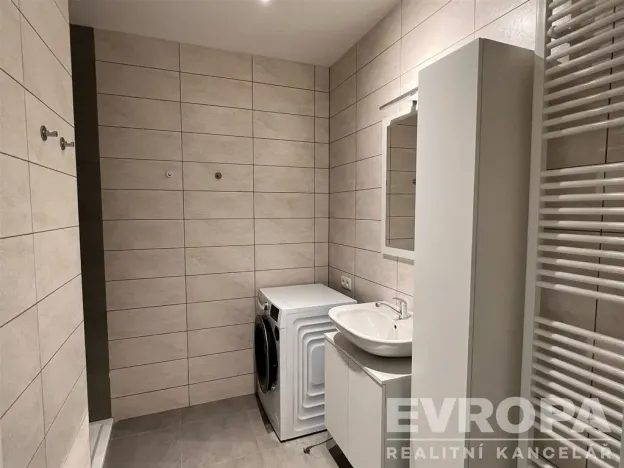 Prodej bytu 2+kk, Žirovnice, Havlíčkovo náměstí, 41 m2