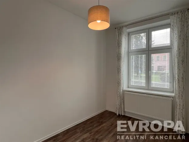 Prodej bytu 2+kk, Žirovnice, Havlíčkovo náměstí, 41 m2