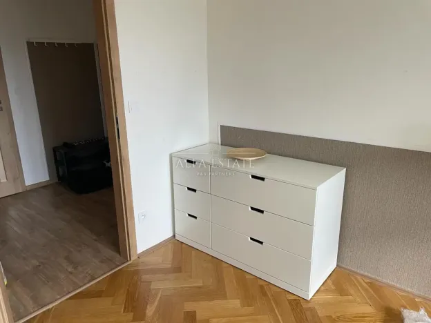 Pronájem bytu 2+1, Ostrov, Šafaříkova, 58 m2