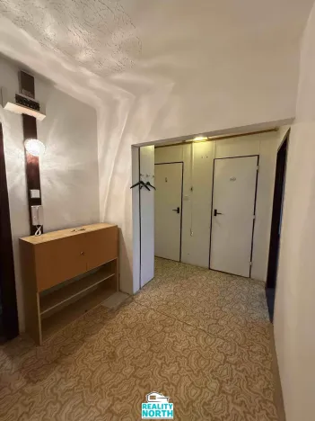 Pronájem bytu 1+kk, Chlumec, Vyklická, 33 m2