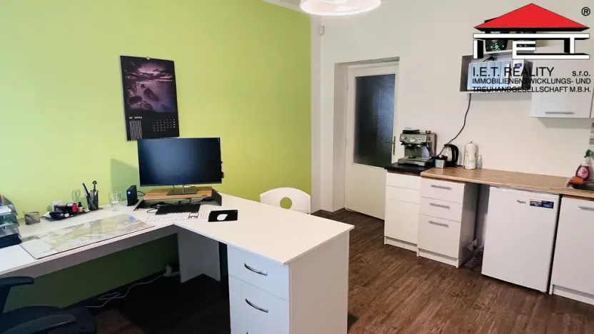 Pronájem obchodního prostoru, Staré Město, Jamnická, 84 m2