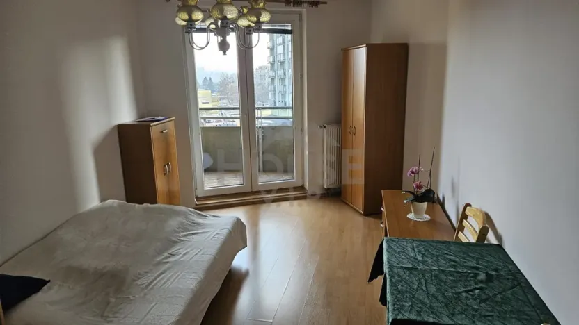 Pronájem bytu 1+kk, Praha, Jetelová, 28 m2