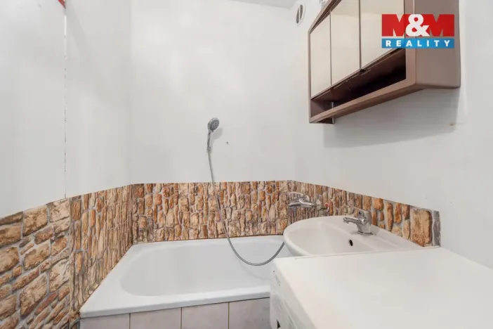 Pronájem bytu 1+1, Česká Lípa, Jáchymovská, 35 m2