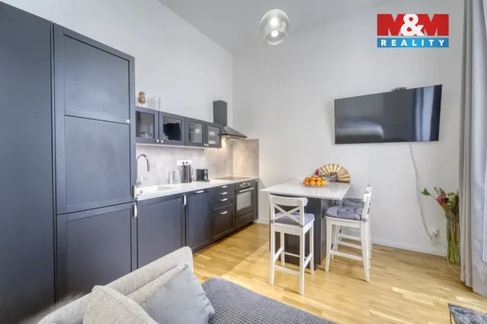 Prodej bytu 1+kk, Praha - Vinohrady, Římská, 35 m2