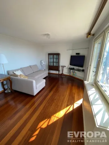 Pronájem vily, Corsanico, Itálie, Via di Casesi, 200 m2