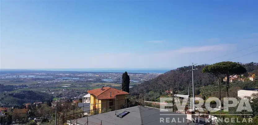 Pronájem vily, Corsanico, Itálie, Via di Casesi, 200 m2