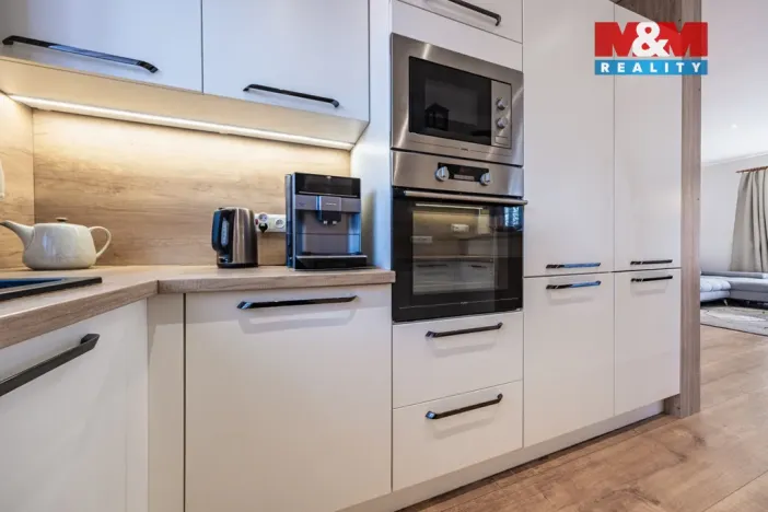 Prodej rodinného domu, Struhařov, V Domcích, 254 m2