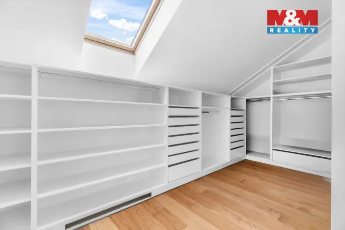 Prodej rodinného domu, Chotiměř, 329 m2