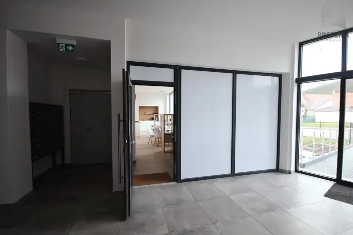Pronájem obchodního prostoru, Kuřim, Tyršova, 31 m2