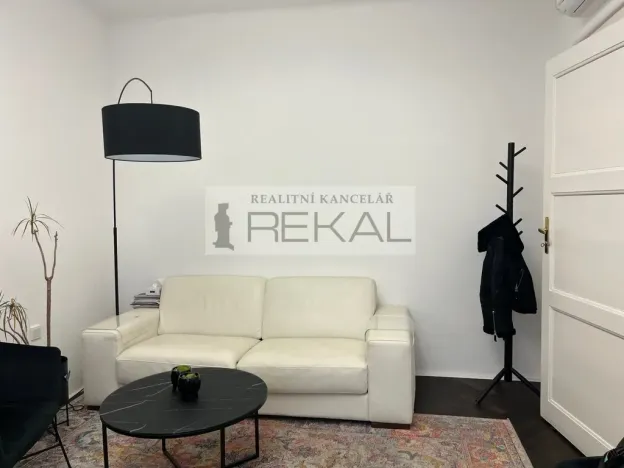 Pronájem kanceláře, Praha - Bubeneč, Jugoslávských partyzánů, 50 m2