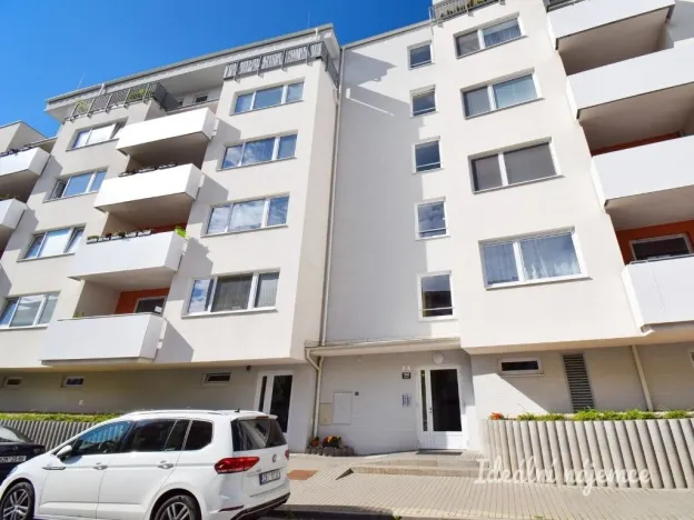 Pronájem bytu 1+kk, Brno - Žebětín, Chudčická, 30 m2