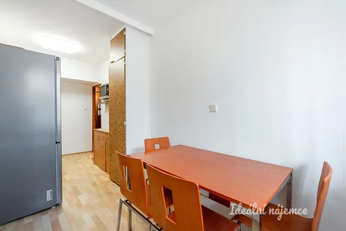 Pronájem bytu 1+1, Praha - Kobylisy, Luhovská, 41 m2