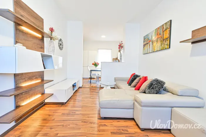 Prodej bytu 3+kk, Brno - Černovice, Faměrovo náměstí, 61 m2