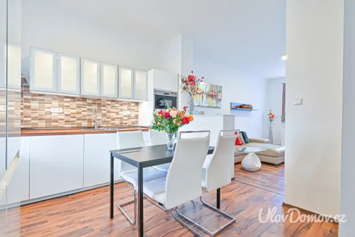 Prodej bytu 3+kk, Brno - Černovice, Faměrovo náměstí, 61 m2