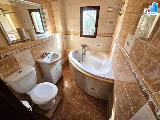 Prodej rodinného domu, Všesulov, 160 m2