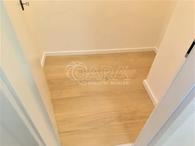 Pronájem bytu 2+kk, Praha, Na Pankráci, 47 m2