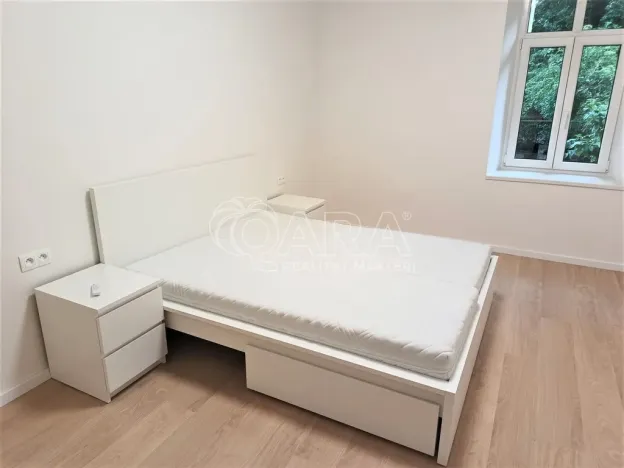 Pronájem bytu 2+kk, Praha, Na Pankráci, 47 m2