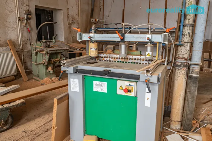 Prodej výrobních prostor, Libá, 1011 m2