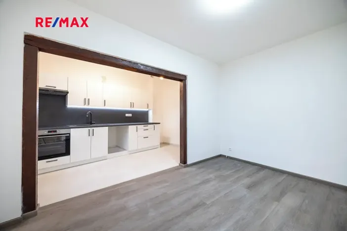 Pronájem bytu 2+kk, Kladno, Dr. Vrbenského, 48 m2