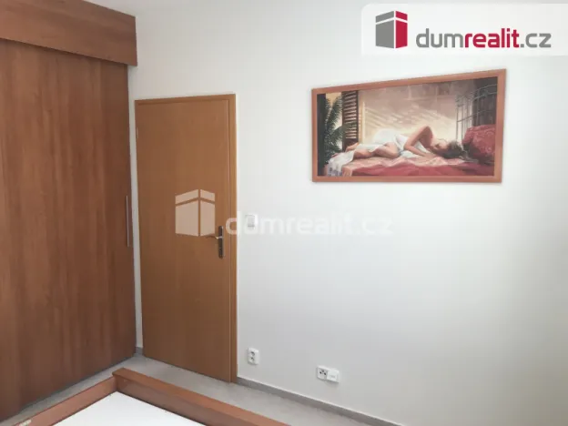 Pronájem bytu 2+kk, Praha - Suchdol, Holubí, 42 m2