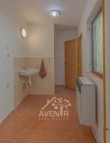 Prodej obchodního prostoru, Hodonín, Dolní Valy, 69 m2