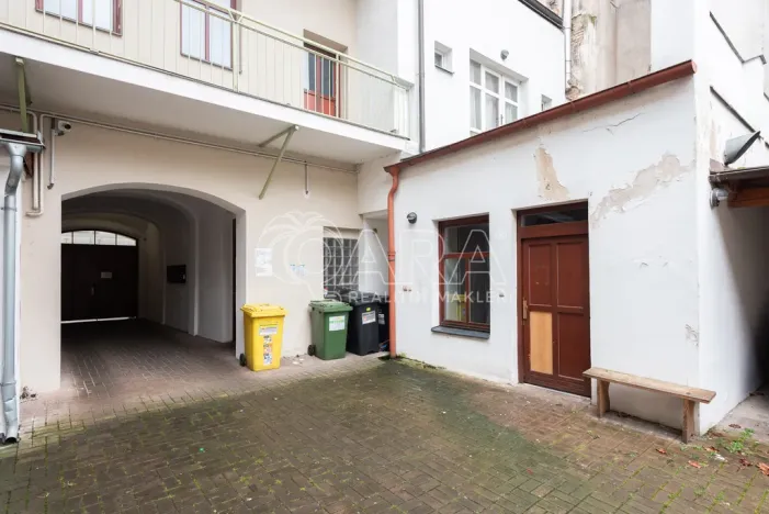 Pronájem obchodního prostoru, Praha - Karlín, Sokolovská, 85 m2