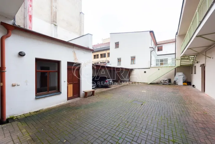 Pronájem obchodního prostoru, Praha - Karlín, Sokolovská, 85 m2