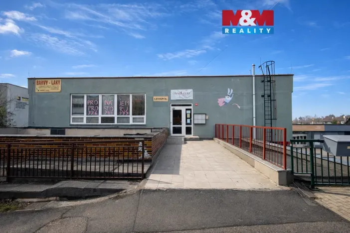 Pronájem obchodního prostoru, Louny, Školní, 74 m2