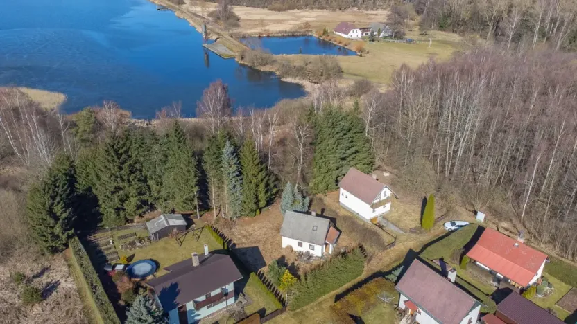 Prodej chaty, Zavlekov, 400 m2