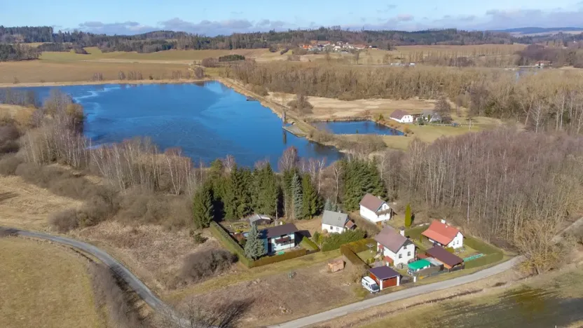 Prodej chaty, Zavlekov, 400 m2