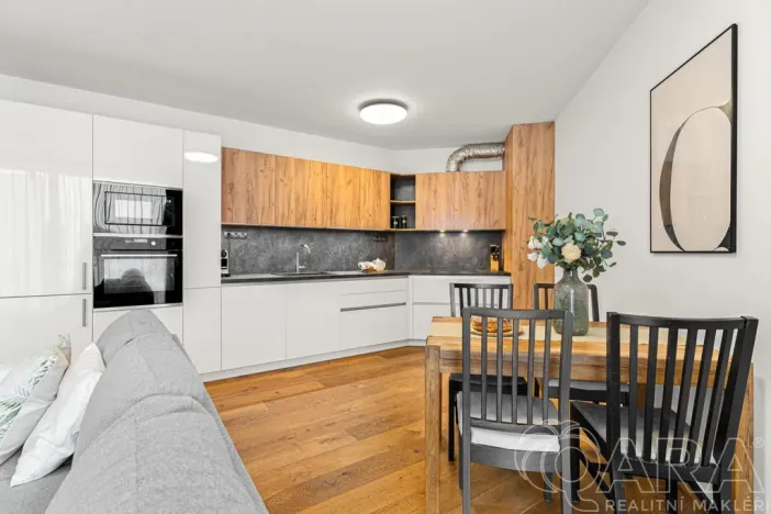 Prodej bytu 3+kk, Praha, Na Křtině, 82 m2