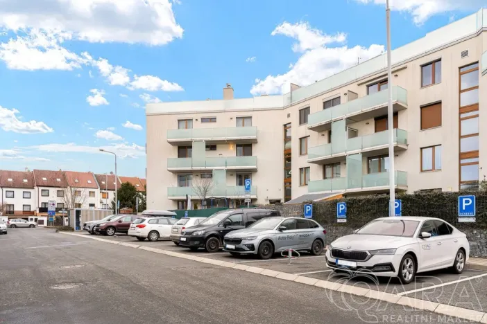 Prodej bytu 3+kk, Praha, Na Křtině, 82 m2