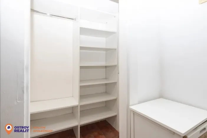 Prodej bytu 1+kk, Zábřeh, Masarykovo náměstí, 31 m2