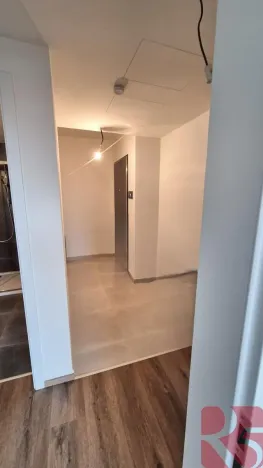 Pronájem bytu 2+kk, Praha - Kamýk, Hodkovická, 56 m2