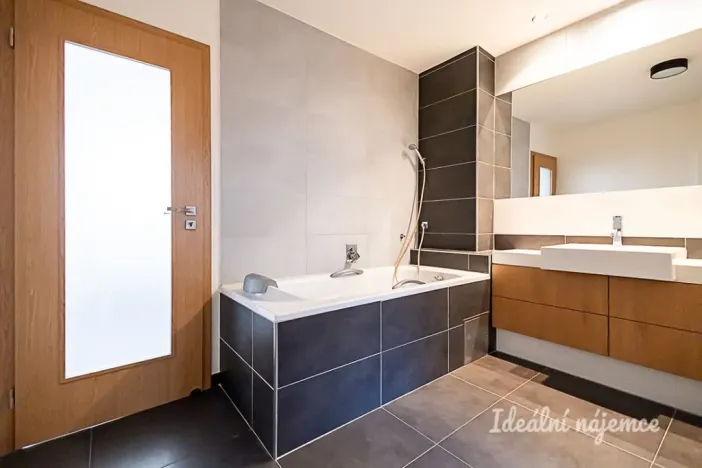 Pronájem bytu 3+kk, Praha - Braník, Ke Krči, 78 m2