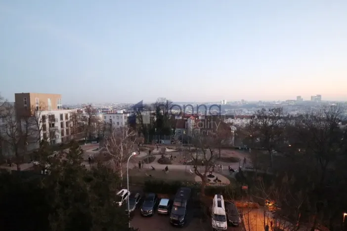 Pronájem bytu 1+kk, Praha, Sobotecká, 30 m2