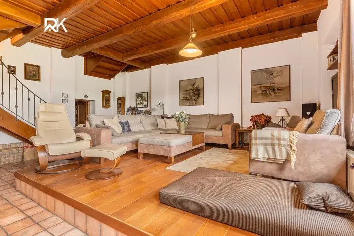 Prodej rodinného domu, Bříství, 375 m2