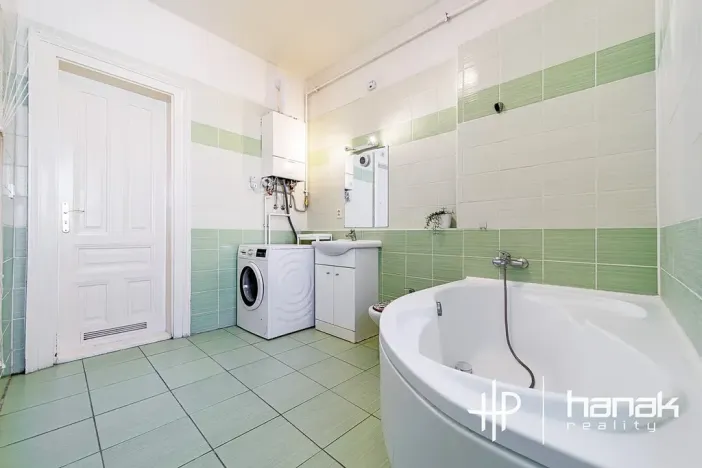 Prodej bytu 3+1, Olomouc, Komenského, 116 m2