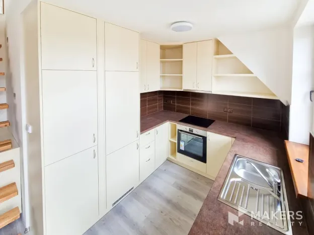 Pronájem bytu 2+kk, Praha - Strašnice, Konojedská, 54 m2